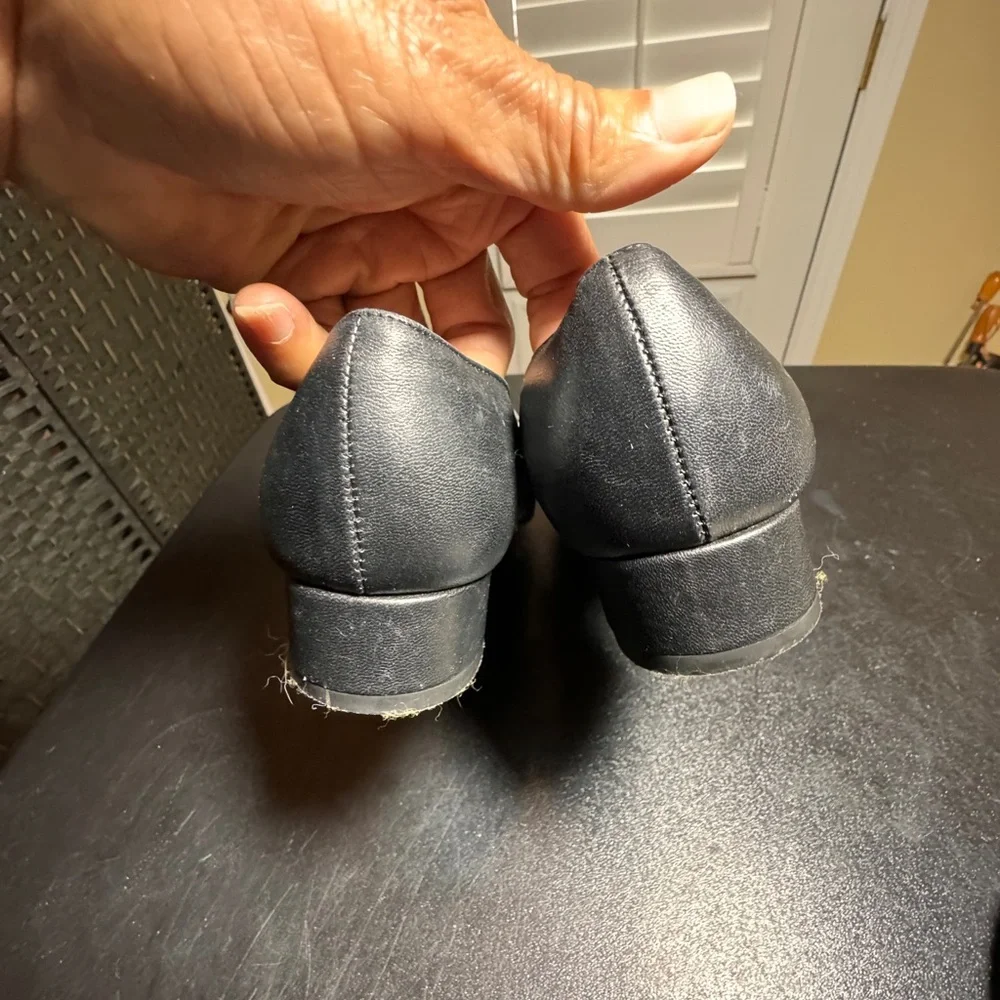Avellini Eur 37 flats made in Italy